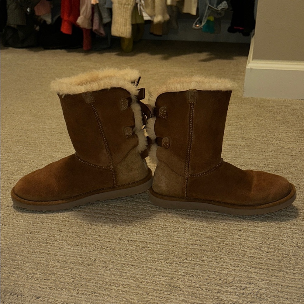 UGG Bailey Bow - image 6